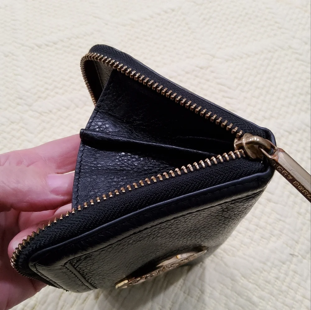 Tory Burch Black Leather Zip-Around Wallet